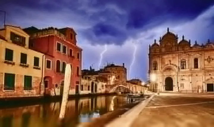 Venice Ghost & Legends Walking City Tour