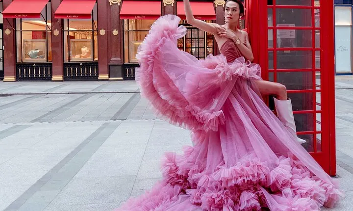 Luxury Pinky Dress Photoshoot in London Photographer