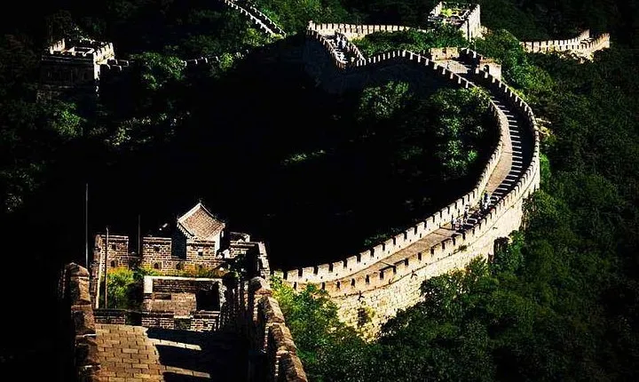 3-Days Private Golden Triangle Tour from Xiamen: Shanghai, Beijing and Xi'an