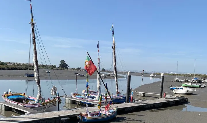 Hike Through an Authentic Fishing Village in the Setubal Region