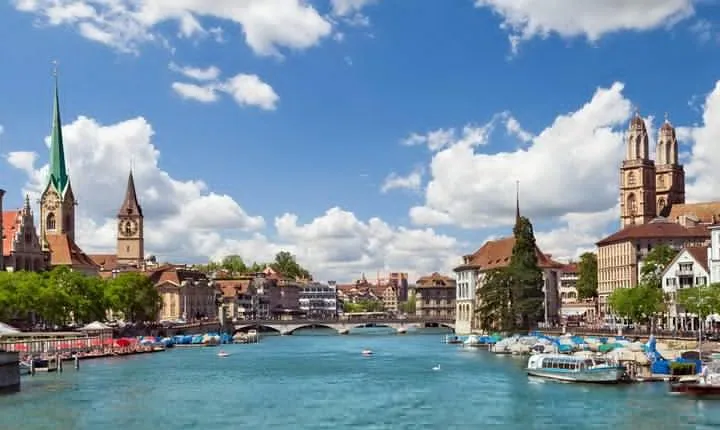 Zürich City Private Walking Tour with optional Lake Cruise