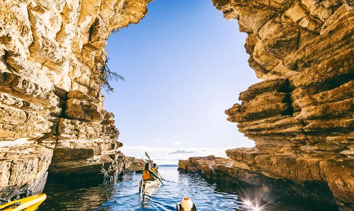 Hobart's Cliffs, Caves and Beaches Kayak Tour