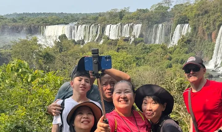Iguassu Falls Private day tour Brasil & Argentina