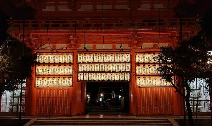 Kyoto Architectural Secrets Led by an Architect 