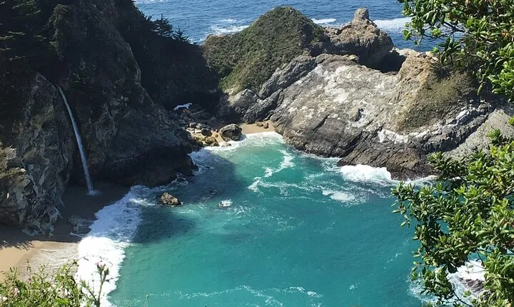 Guided full-day Big Sur hiking adventure with lunch
