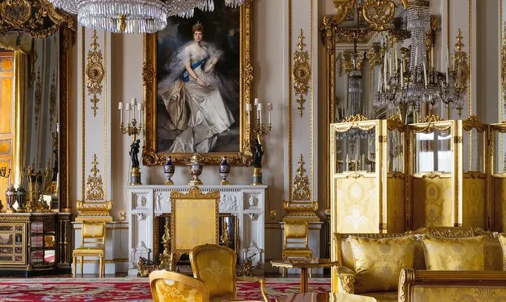 Full Royal Private Tour: Royal London & Buckingham Palace Entry