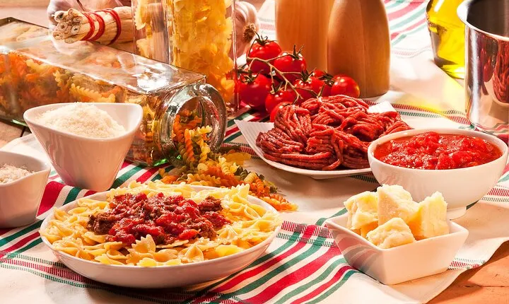 Private Tour in Florence Old Town with Italian Food Tasting