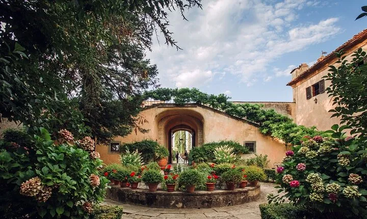 Villa Medicea Di Lilliano Tour with Wine Tasting