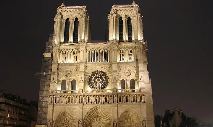 Paris by night Private walking tour