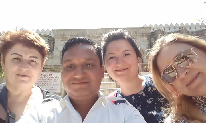 One Way Transfer Sawai Madhopur Agra with stops Fatehpur sikri