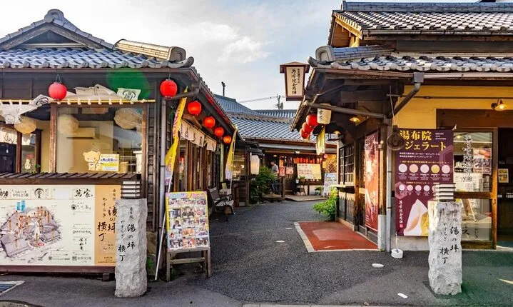 Full Day Tour to Dazaifu Tenmangu Yufuin Beppu Jigoku