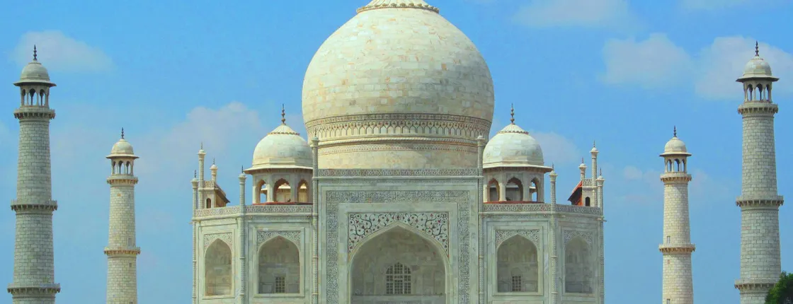 Agra Sightseeing tour Includes Guide and Private AC vehicle