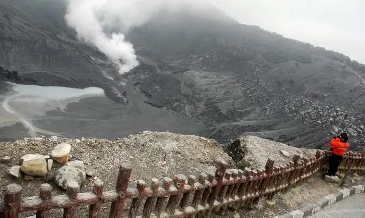 Bandung City Tour Mountain Volcano and Hotspring ( Start From Jakarta)