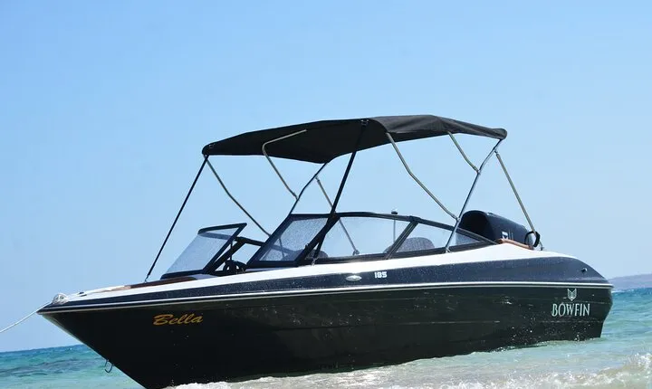 Private Speedboat to Hula Hula Paradise Island From Hurghada