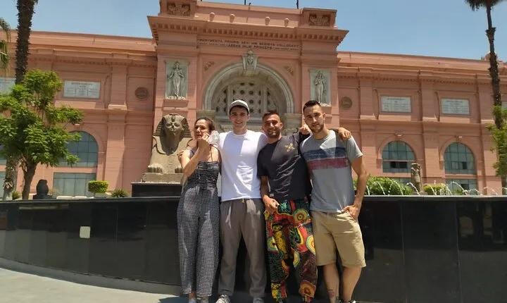 Cairo Egyptian Museum Half-Day with lunch and Hotel Pickup and Drop-Off