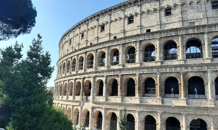 Colosseum Walking Tour in Rome