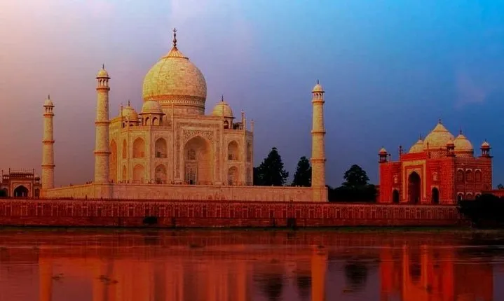 Private One Way Transfer From Ranthambore To Agra In AC Vehicle