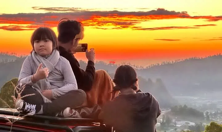 Mount Batur Sunrise jeep and Black sand