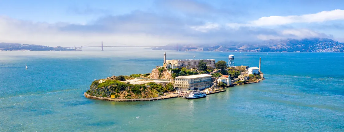Alcatraz tour including ferry boat and Wharf lunch credit