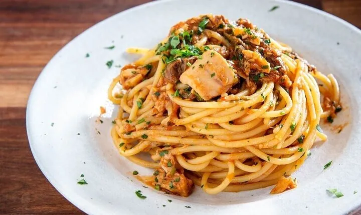 The Roman Food Tour in Trastevere with Free-Flowing Fine Wine
