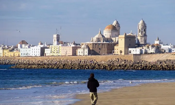 Cadiz Like a Local: Customized Private Tour