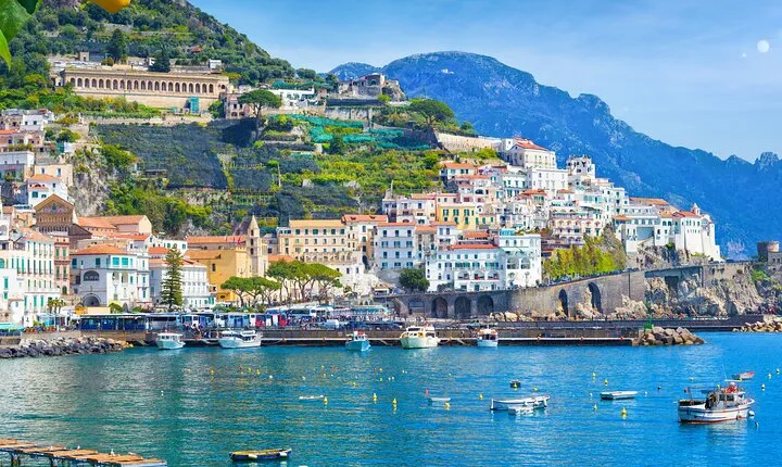 Amalfi Coast from Rome: Boat, Limoncello & Pompeii Guided Tour
