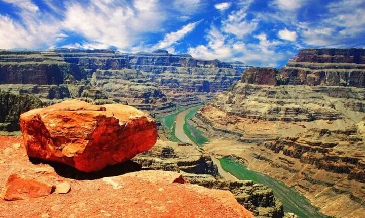 Private Grand Canyon West Rim Tours in a New Tesla from Las Vegas