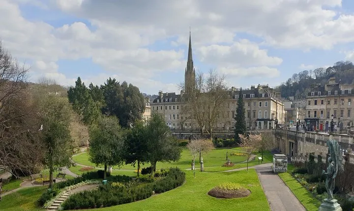 Medieval Bath: A Self-Guided Audio Tour along the City Wall
