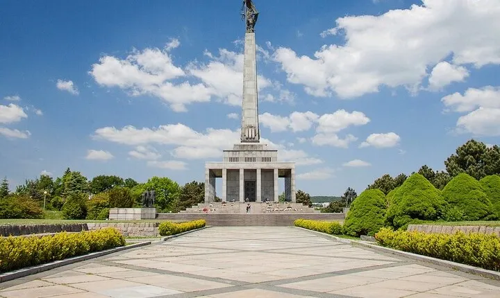 Bratislava-Top Sights Guided Tour