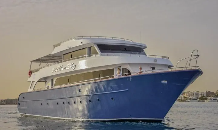 Hurghada: Luxury Cruise to Orange Bay & Hula Hula Island.