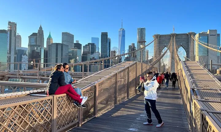 Private Brooklyn Bridge and Dumbo Walking Tour