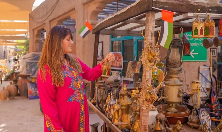Dubai Old and Modern City Tour with Blue Mosque Visit