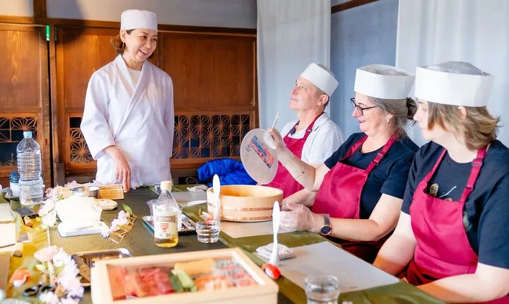 Little EDO Sushi Making workshop in Kawagoe