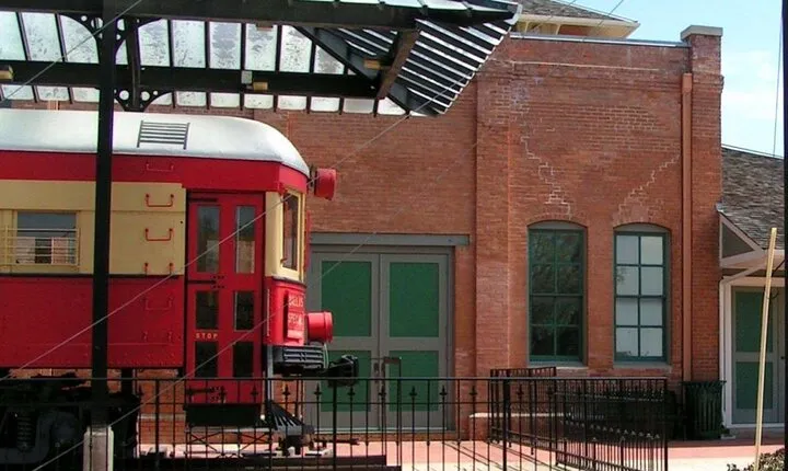 Self-Guided Scavenger Hunt: The Best of Plano, Texas