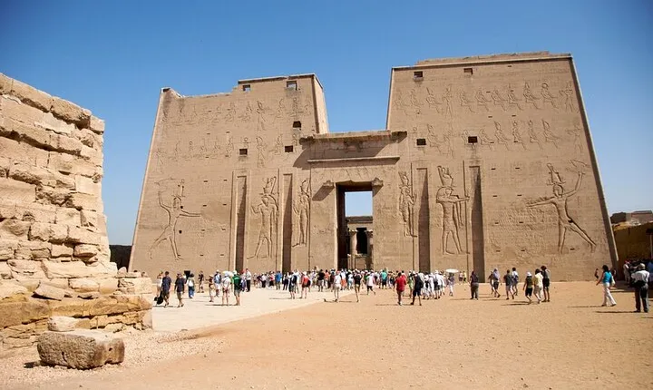 4-Hour Private Tour of Edfu And Kom Ombo Temples in Luxor