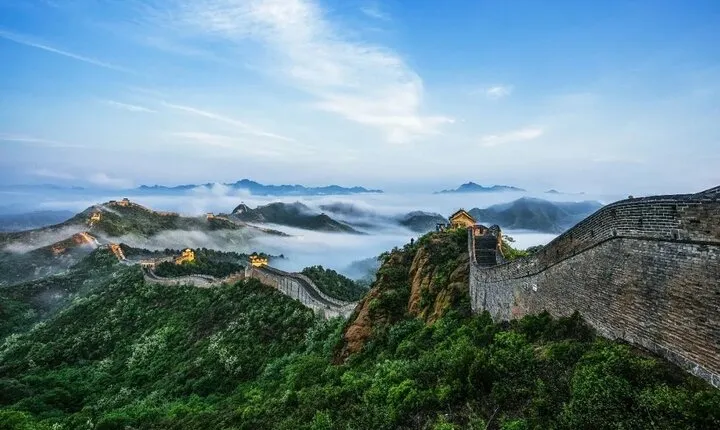 Jinshanling Private Tour A Night View of Simatai from Beijing