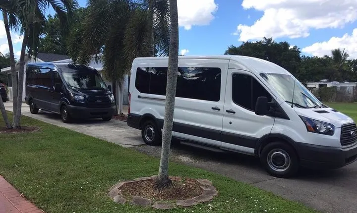 Cozumel Cruise Port to Cozumel Island Hotels - Round-Trip Private Transfer