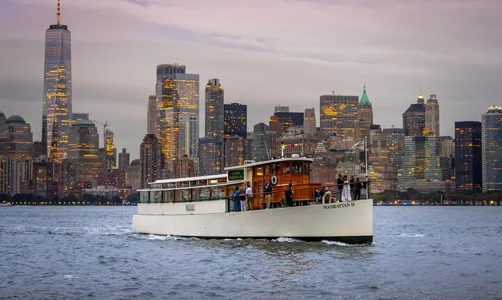 New York City Sunset Cruise on a Yacht