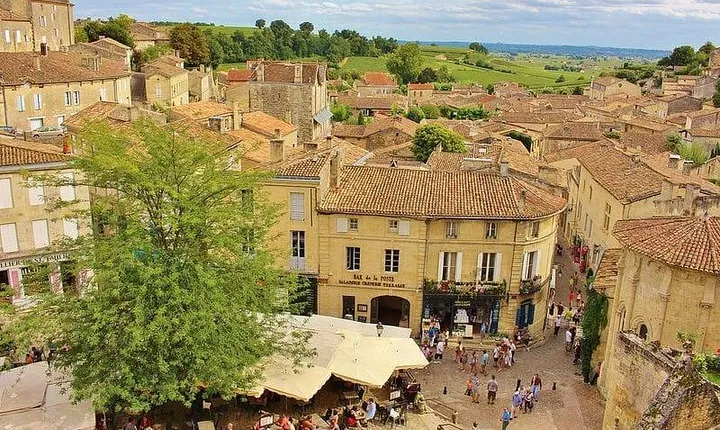 Enjoy Saint-Emilion with a Wine Tasting in 5 hours.
Keep Cool and Discover