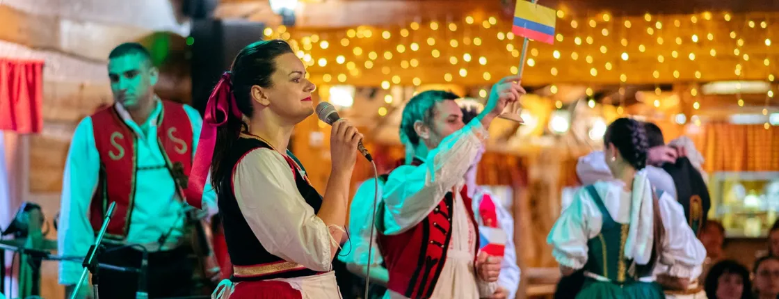 Czech folklore evening with dinner and unlimited drinks in Prague