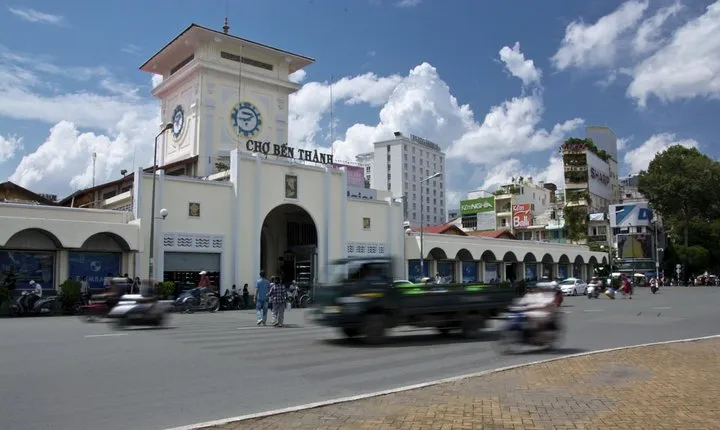 Fullday Tour of Ho Chi Minh City Including Cu Chi Tunnels