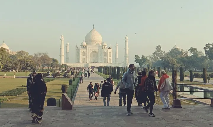 Take a Private same Day Trip Delhi to Agra by Car 