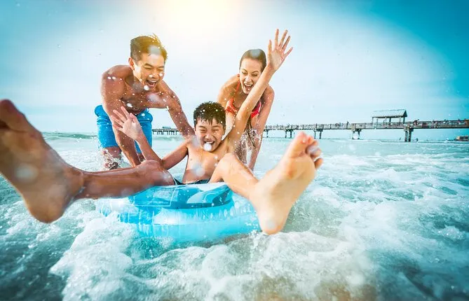 Day Trip to Clearwater Beach with Optional Lunch & Transport From Orlando