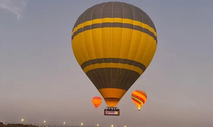 Hot Air Balloon Sunrise Tour with free transport in Dubai