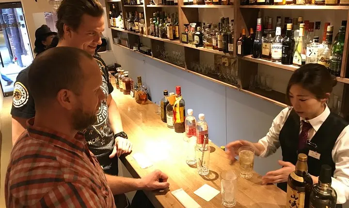 Japanese whiskey tasting; relaxed and educational in the bar