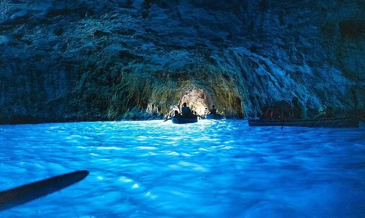 Private boat trip to Capri