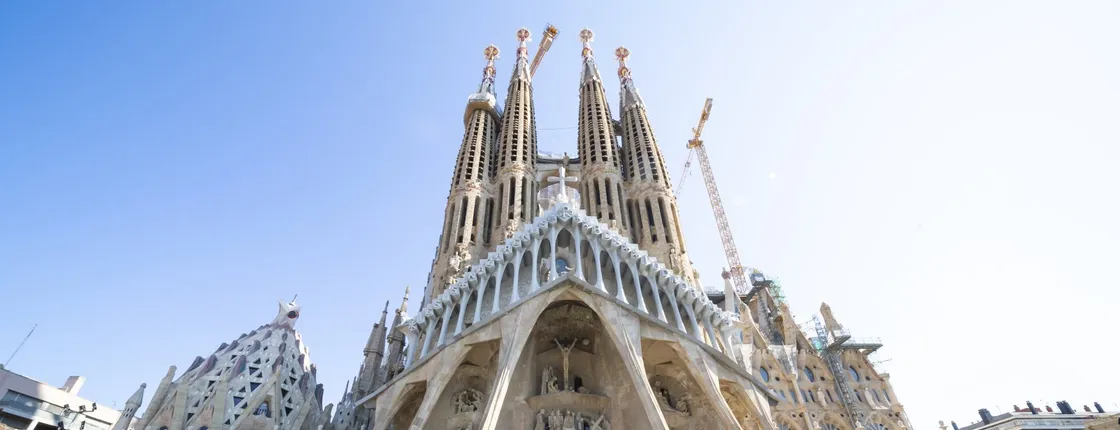 Sagrada Familia entrance tickets and small-group tour