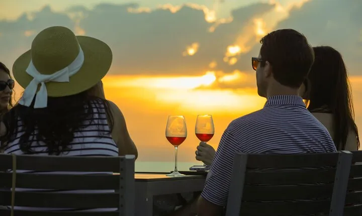 Santorini Wine Stories: Sunset Tour with Tasting & Dinner