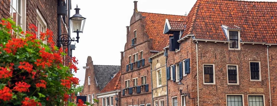 Self-guided audio tour through Bergkwartier and Brinks in Deventer