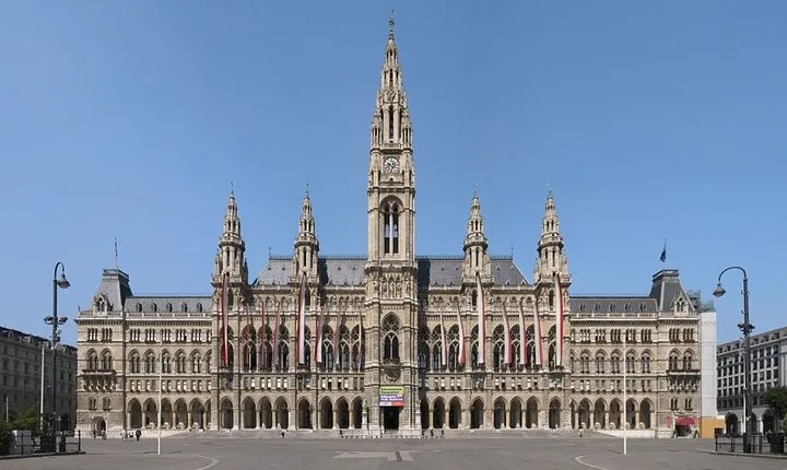 Self-Guided Vienna Scavenger Hunt: Vienna Dreams Made Of Stone